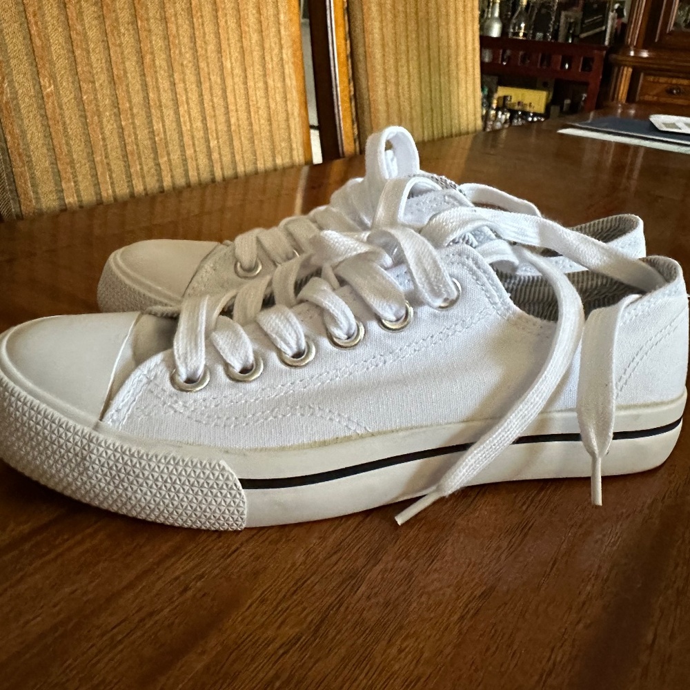 Sneakers by Mossimo